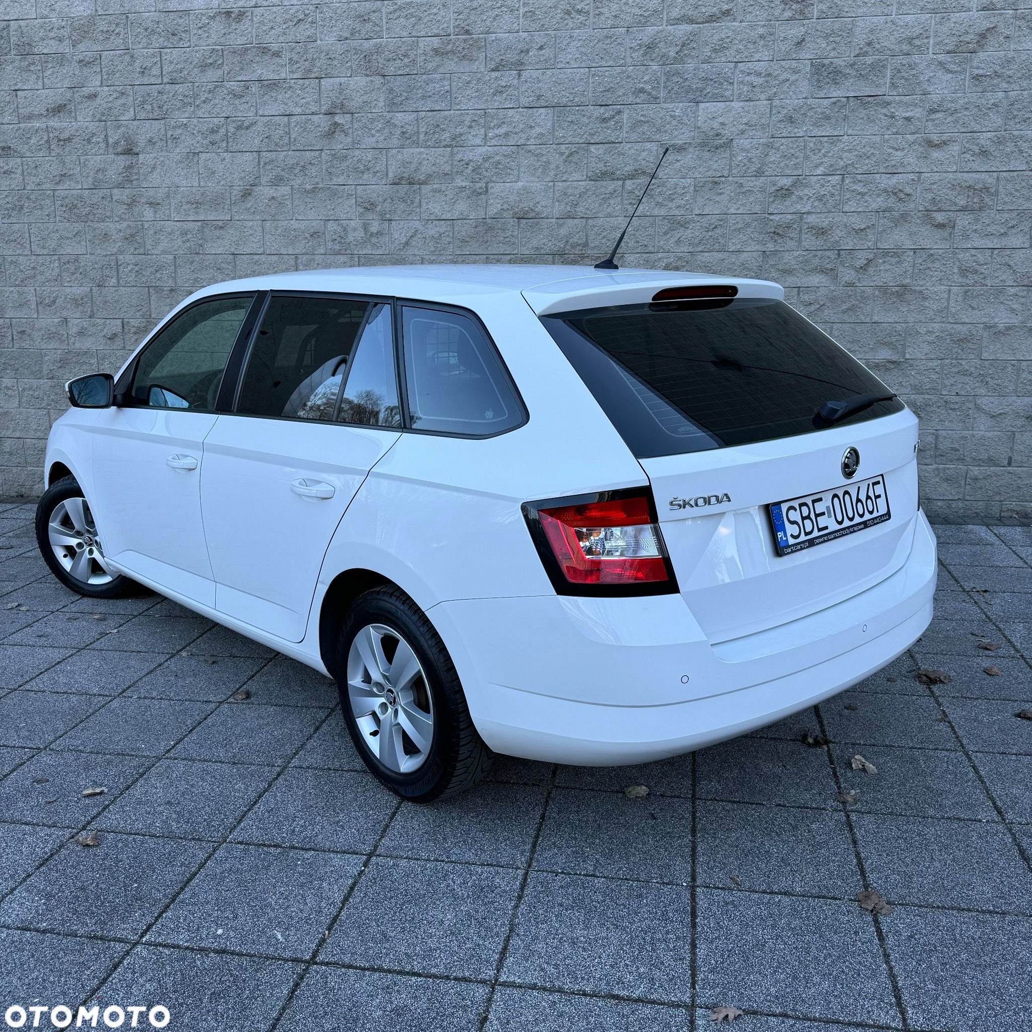 Skoda Fabia 1.0 Ambition - 4