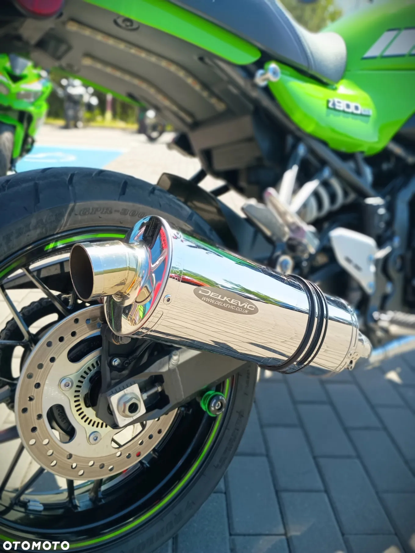 Kawasaki Z 900 RS - 8