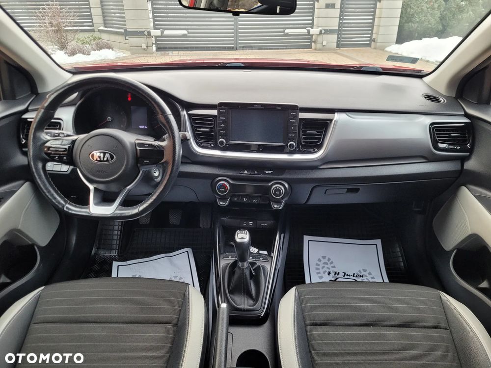 Kia Stonic 1.4 L - 19