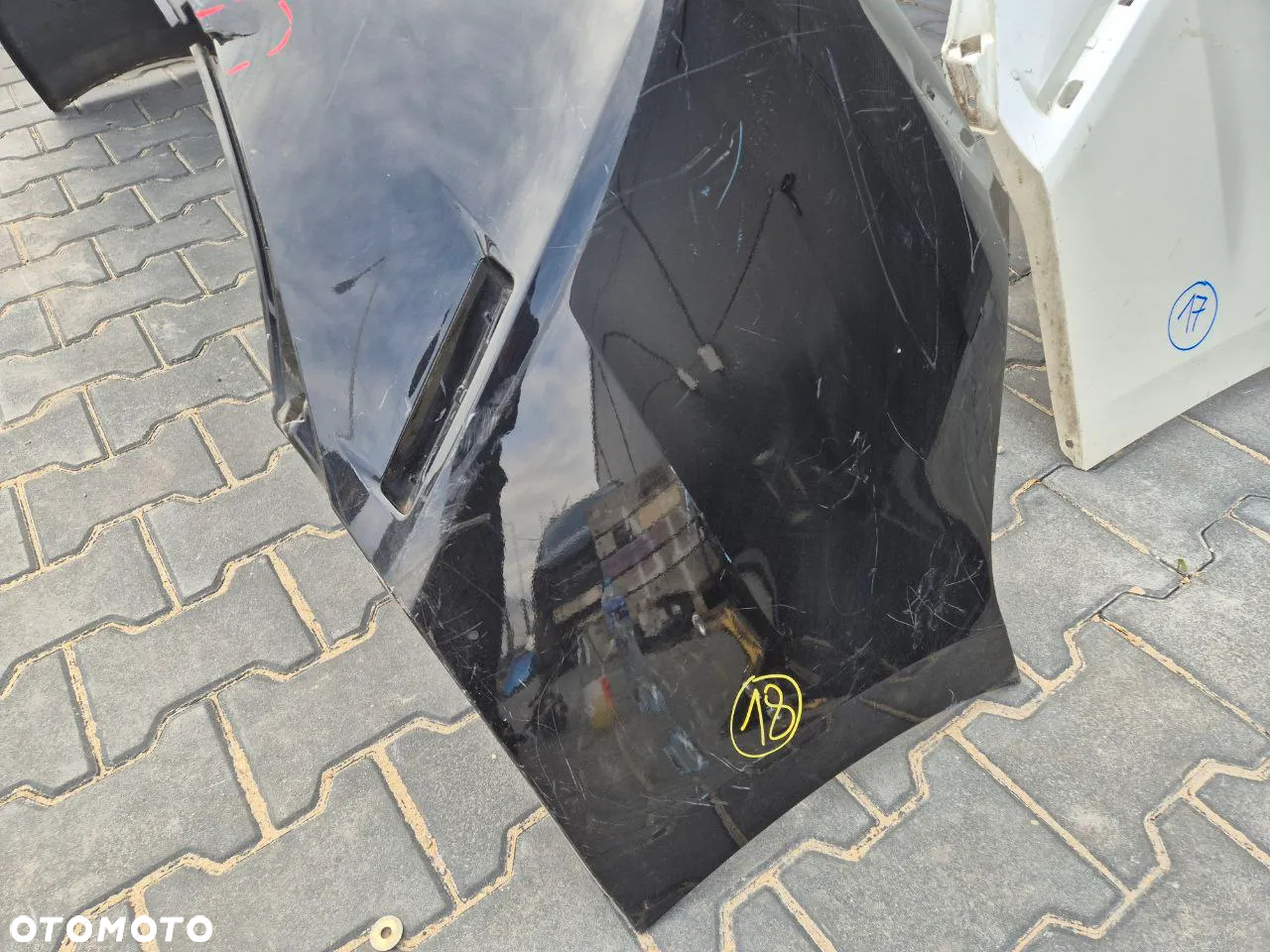 TOYOTA COROLLA E21 KOMBI ZDERZAK TYLNY (dostępne 7 zderzaki) - 22