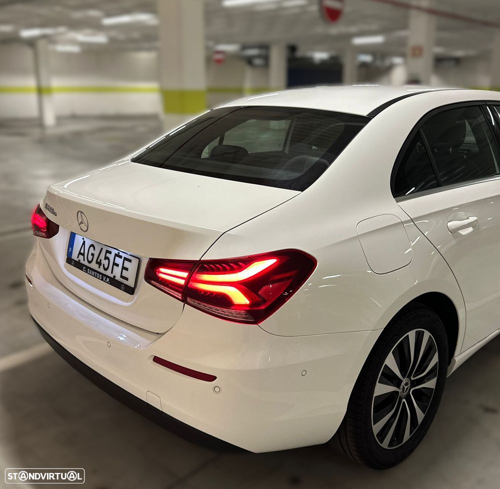 Mercedes-Benz A 250 Limousine e Progressive - 12