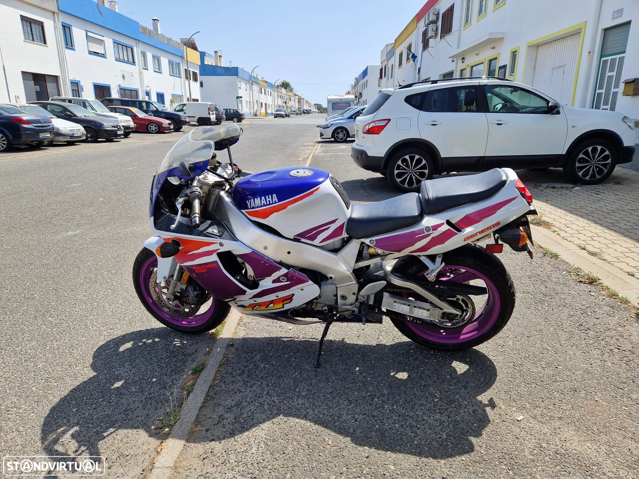 Yamaha YZF - 1