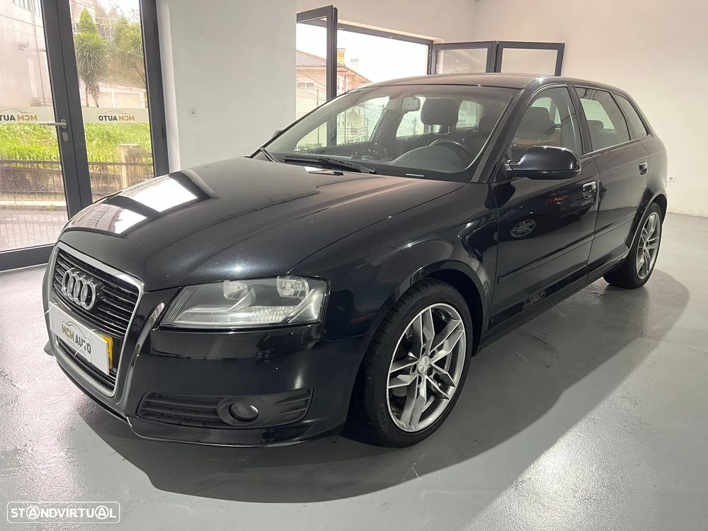 Audi A3 Sportback 1.6 TDI DPF S line Sport Pack - 2