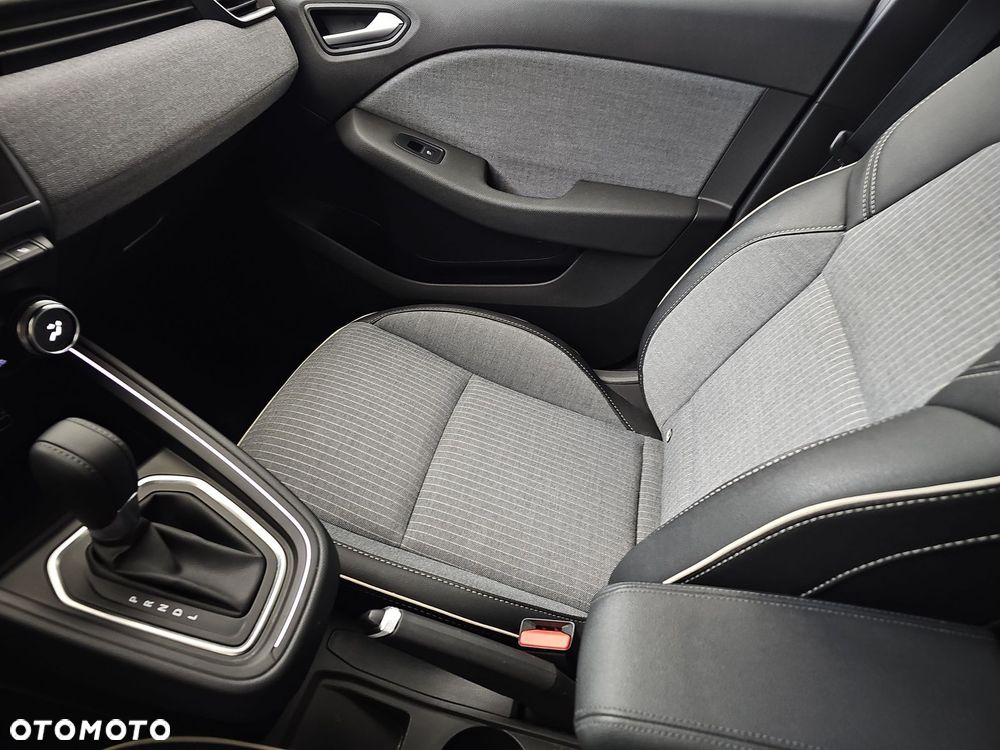 Renault Clio 1.0 TCe Techno Xtronic - 18
