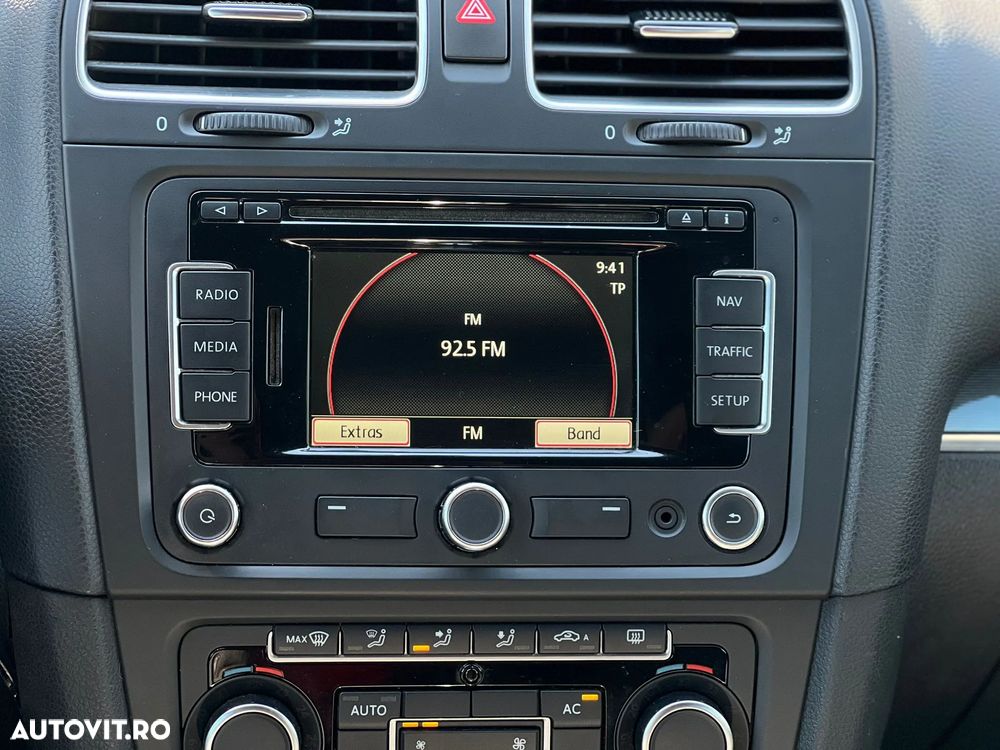 Volkswagen Golf 2.0 TDI BlueMotion Technology Comfortline DSG - 33