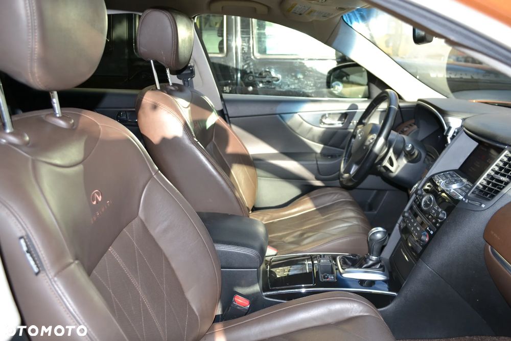 Infiniti FX FX35 - 16