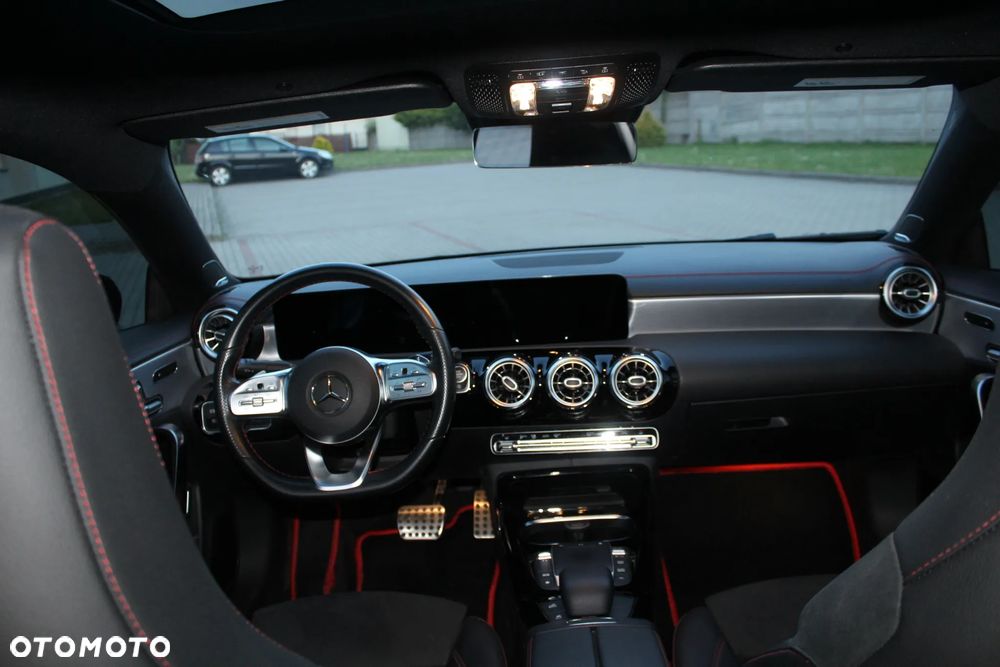 Mercedes-Benz CLA - 10