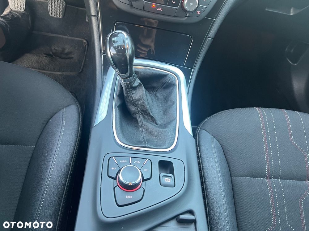 Opel Insignia - 20