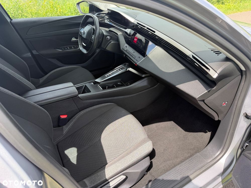 Peugeot 308 PureTech 130 GPF EAT8 Stop & Start Allure Business-Paket - 14