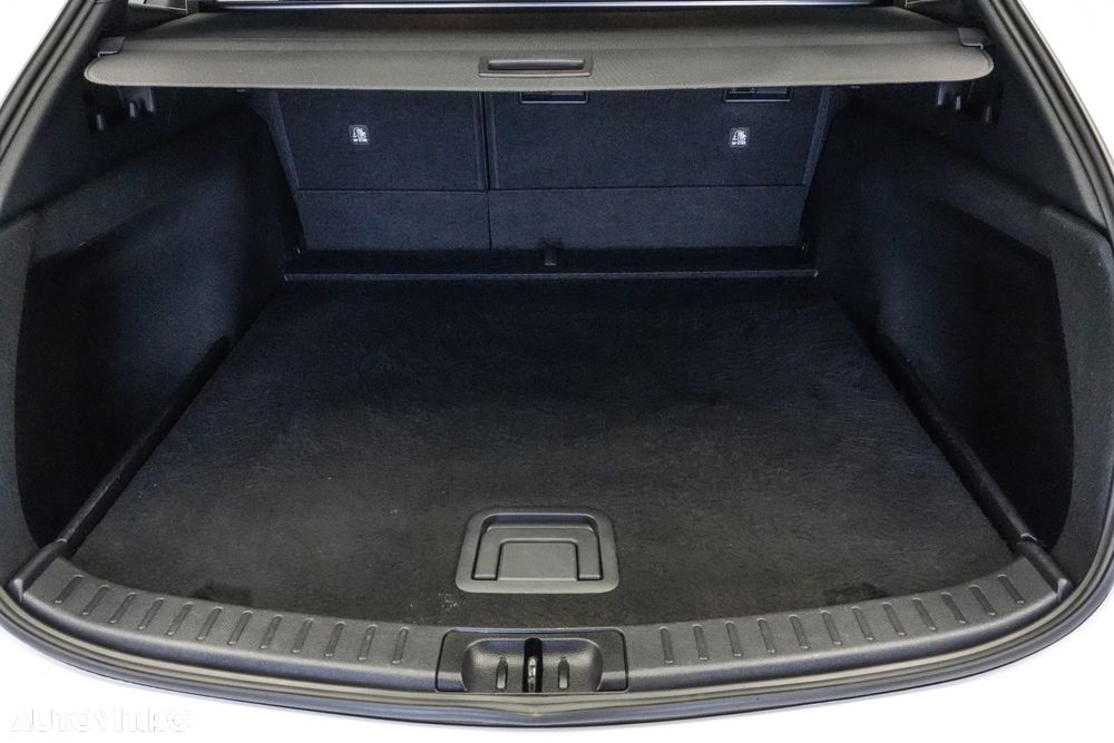 Toyota Corolla 1.8 HSD Dynamic - 22