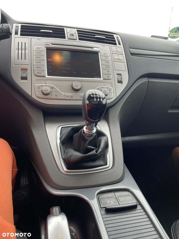 Ford Kuga 2.0 TDCi 4x4 Titanium - 9