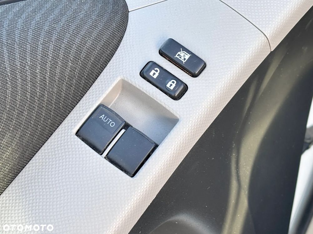 Toyota Yaris - 14
