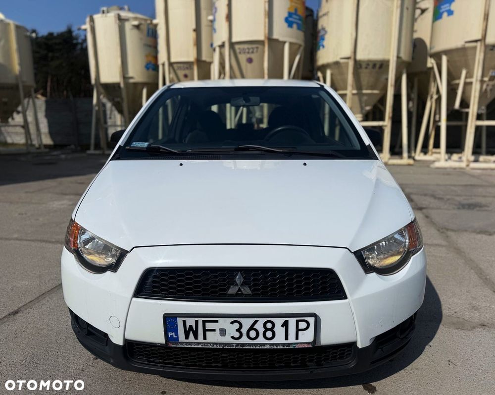 Mitsubishi Colt - 5