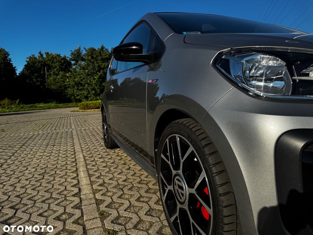 Volkswagen up! 1.0 TSI GTI - 8