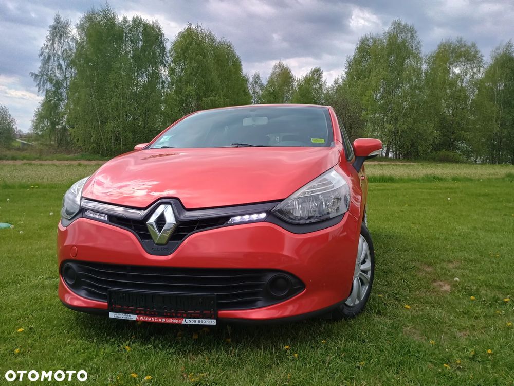 Renault Clio 1.2 16V 75 LIMITED - 11