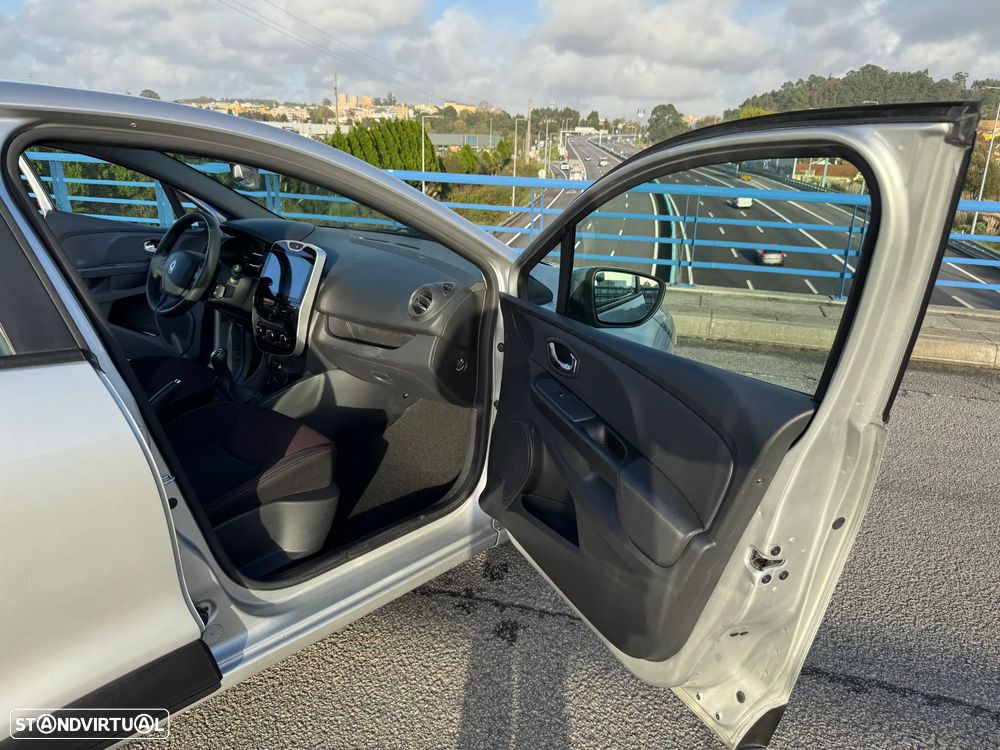 Renault Clio 1.5 dCi 75 Expression - 24