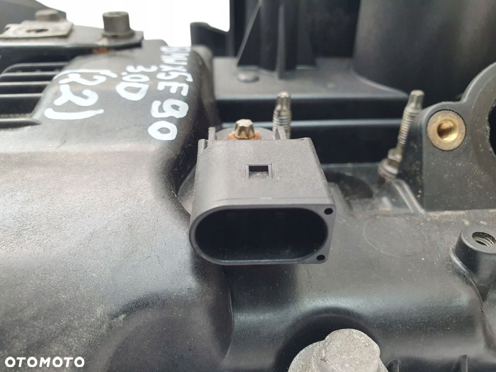 POKRYWA ZAWORÓW BMW E90 3,0D M57D30O2 F01C310008 111277893959 - 7
