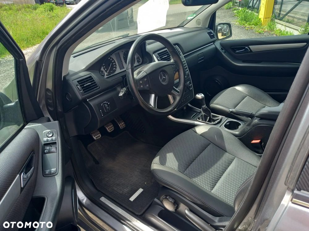 Mercedes-Benz Klasa B 180 BlueEFFICIENCY SPORT EDITION - 6