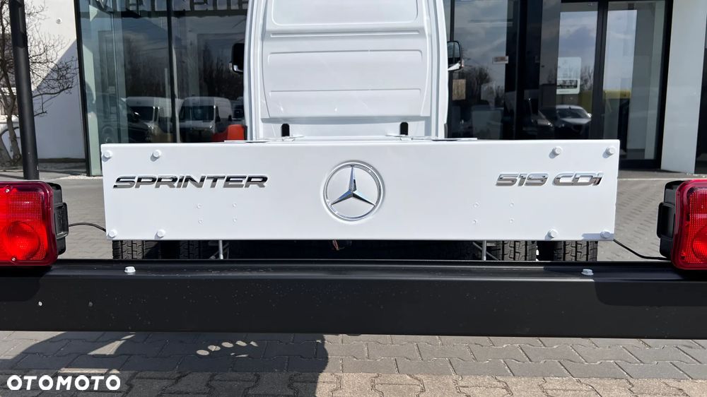 Mercedes-Benz Sprinter 519 CDI - 28