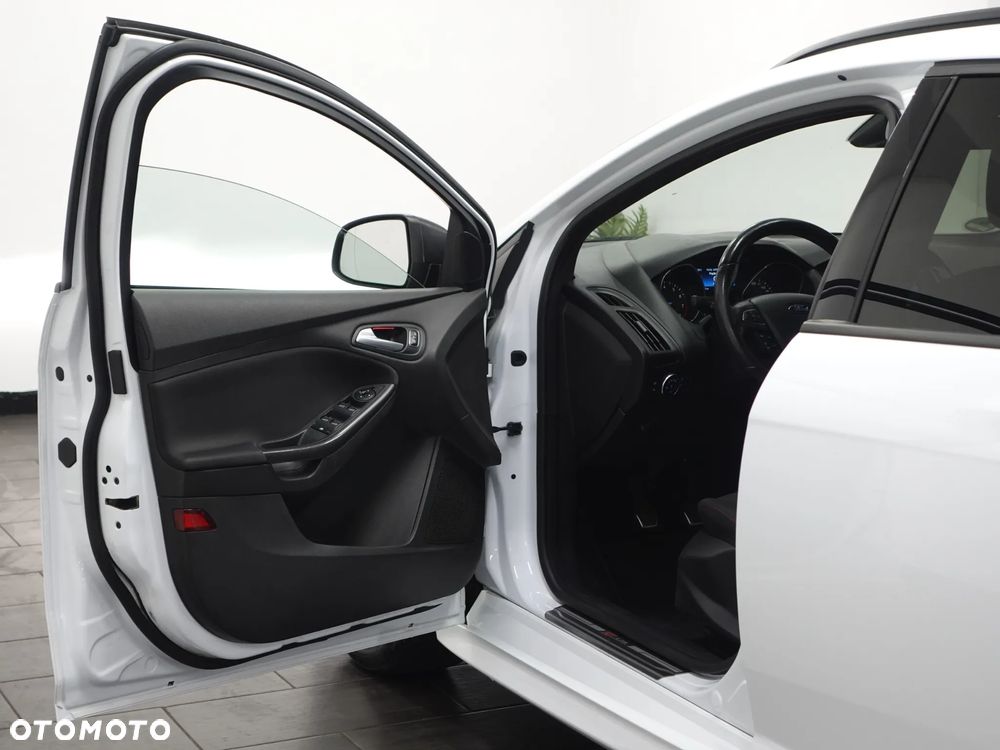 Ford Focus - 18