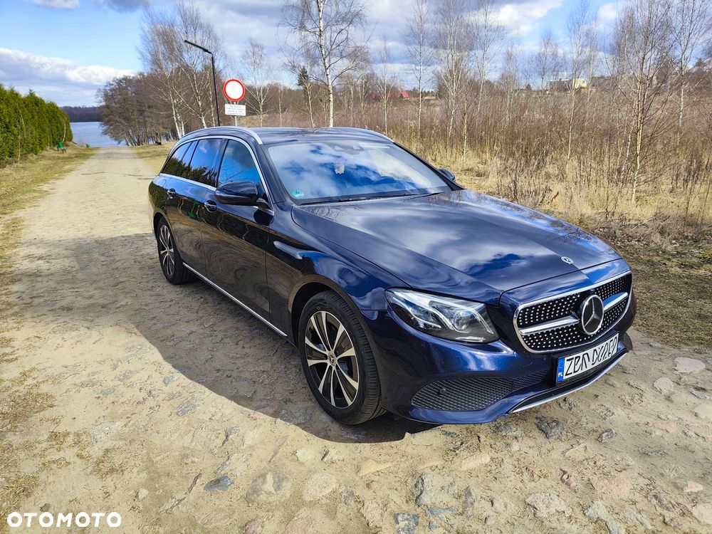 Mercedes-Benz Klasa E 220 d 9G-TRONIC - 2