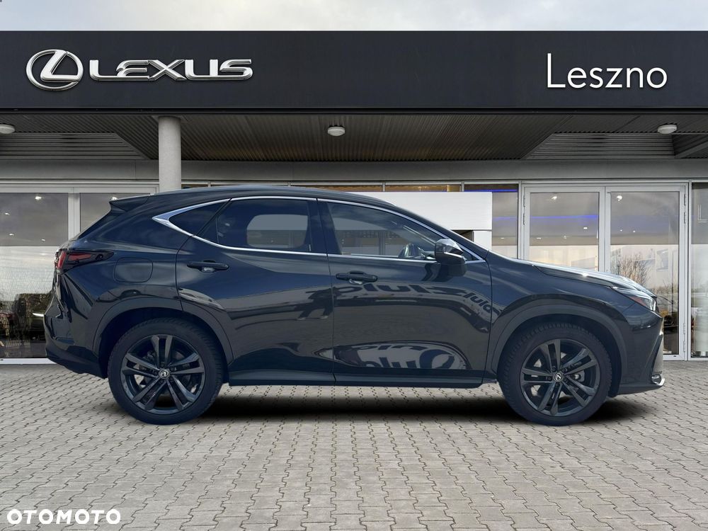 Lexus NX - 7