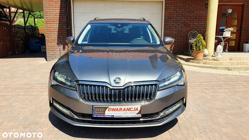 Skoda Superb 2.0 TDI SCR Style DSG - 4