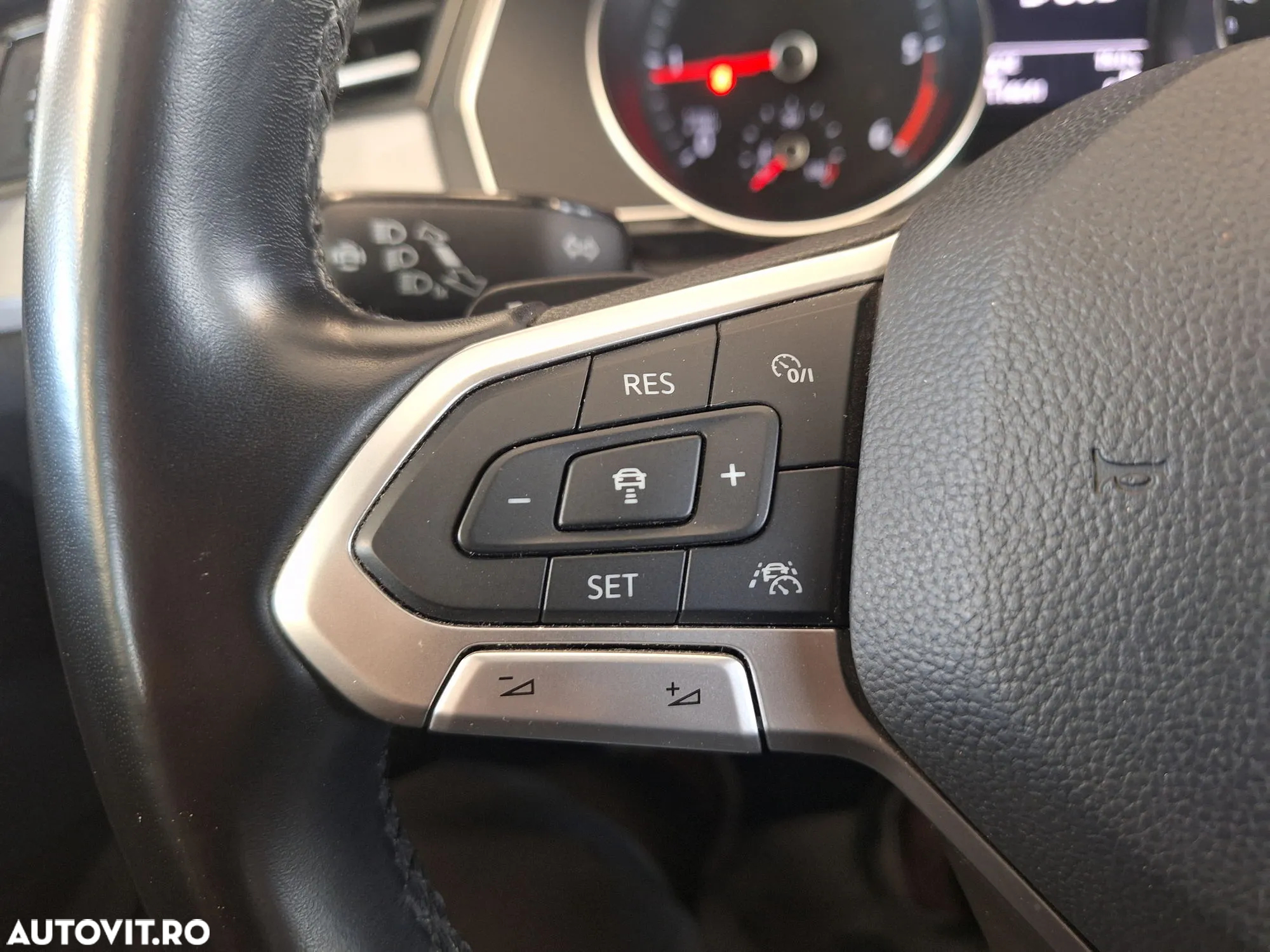 Volkswagen Passat - 19