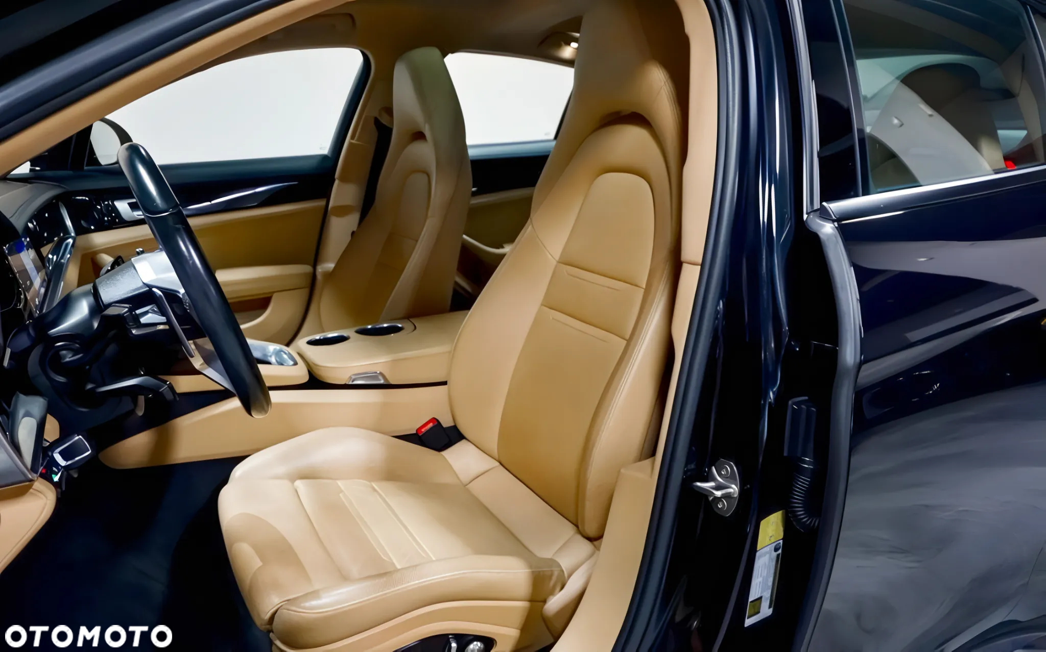 Porsche Panamera 4 Executive - 7