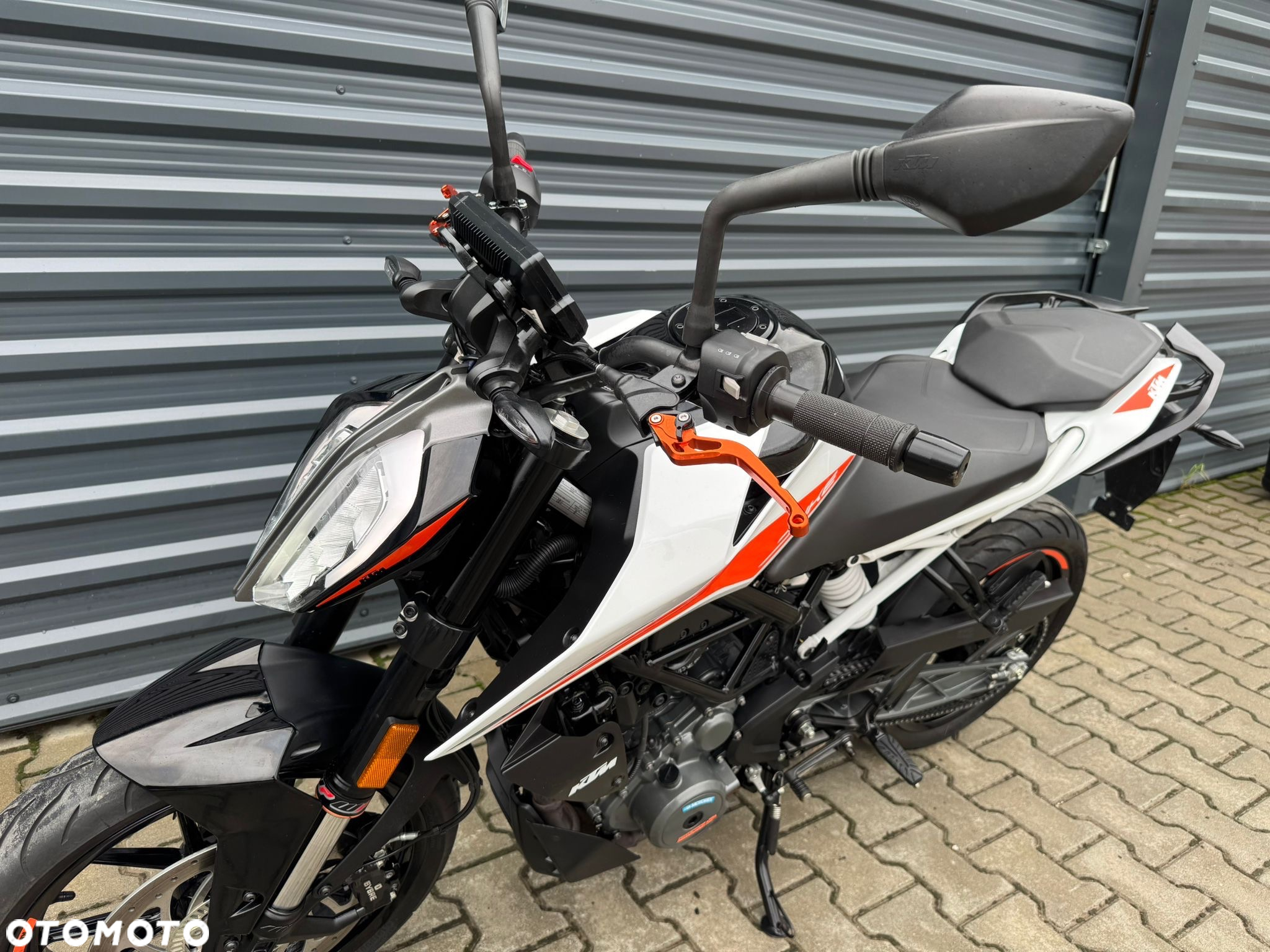 KTM Duke - 18