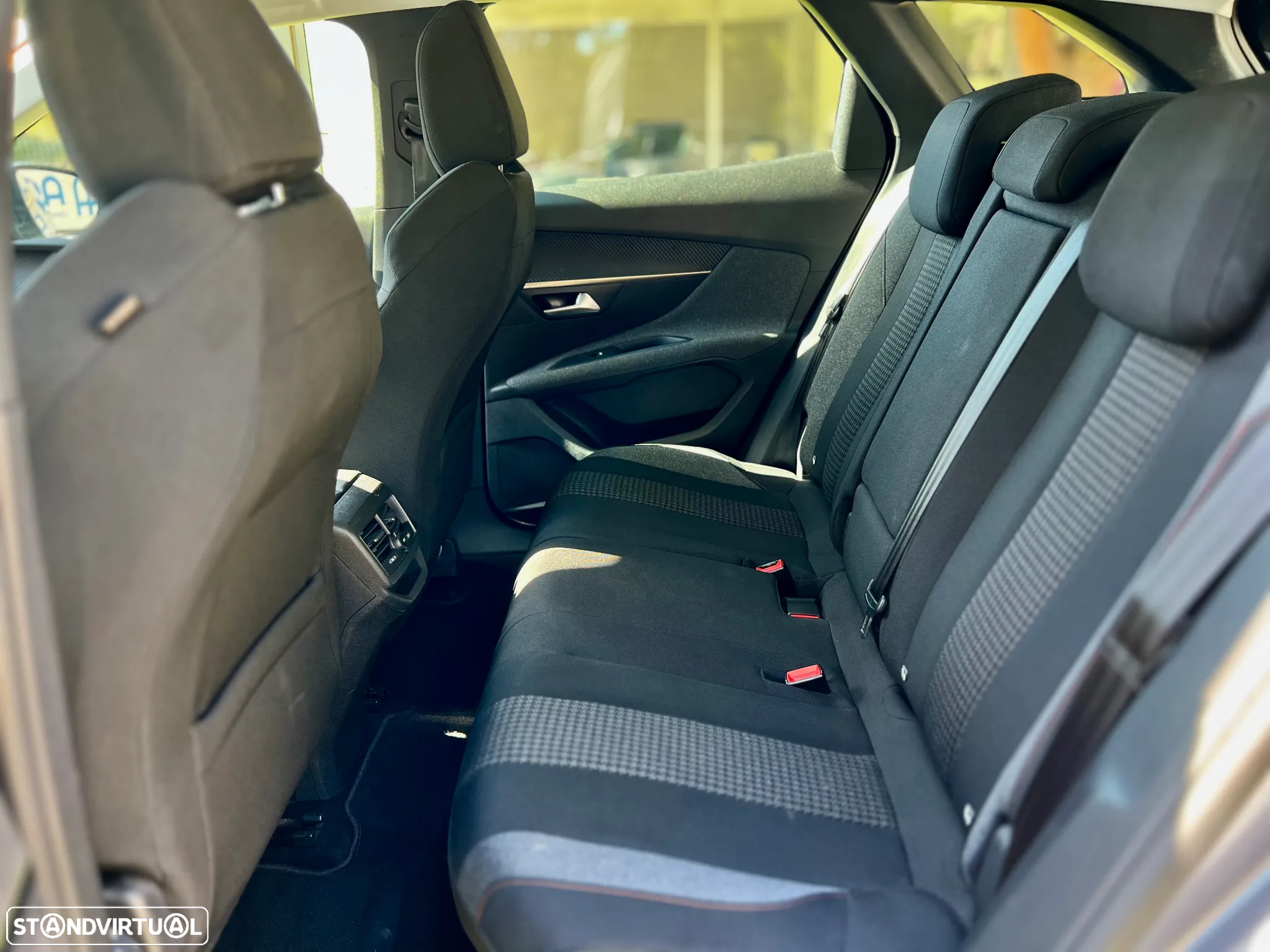 Peugeot 3008 PureTech 130 Stop & Start GPF EAT8 Active Pack - 7