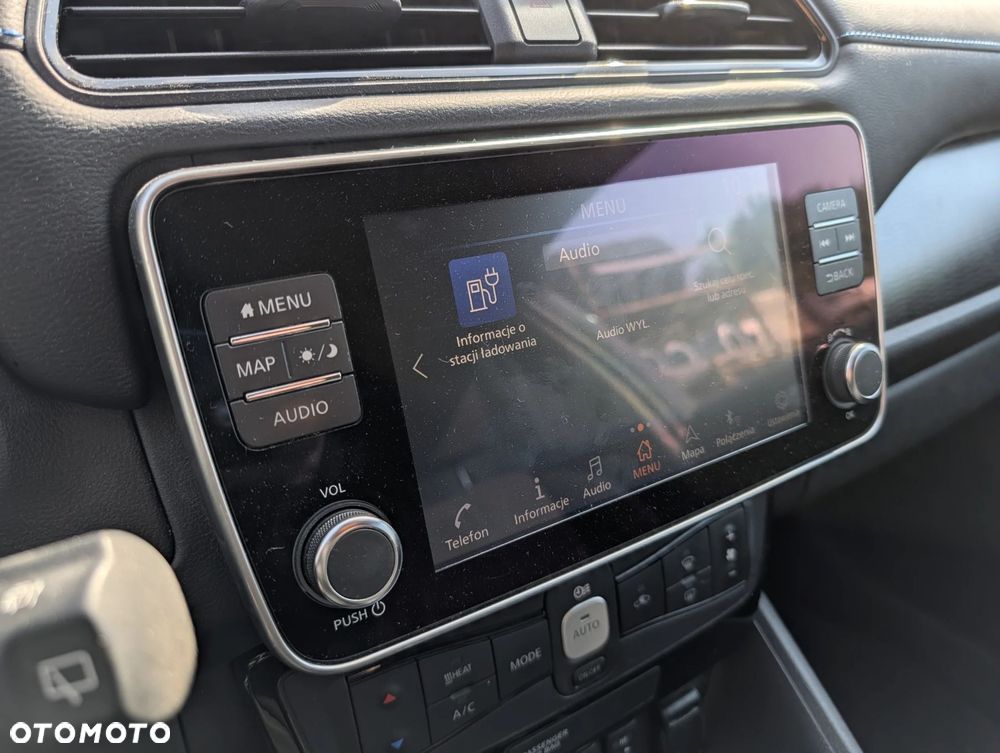 EKRAN NAWIGACJI MULTIMEDIA NISSAN LEAF II ZE1 2020 ROK - 3