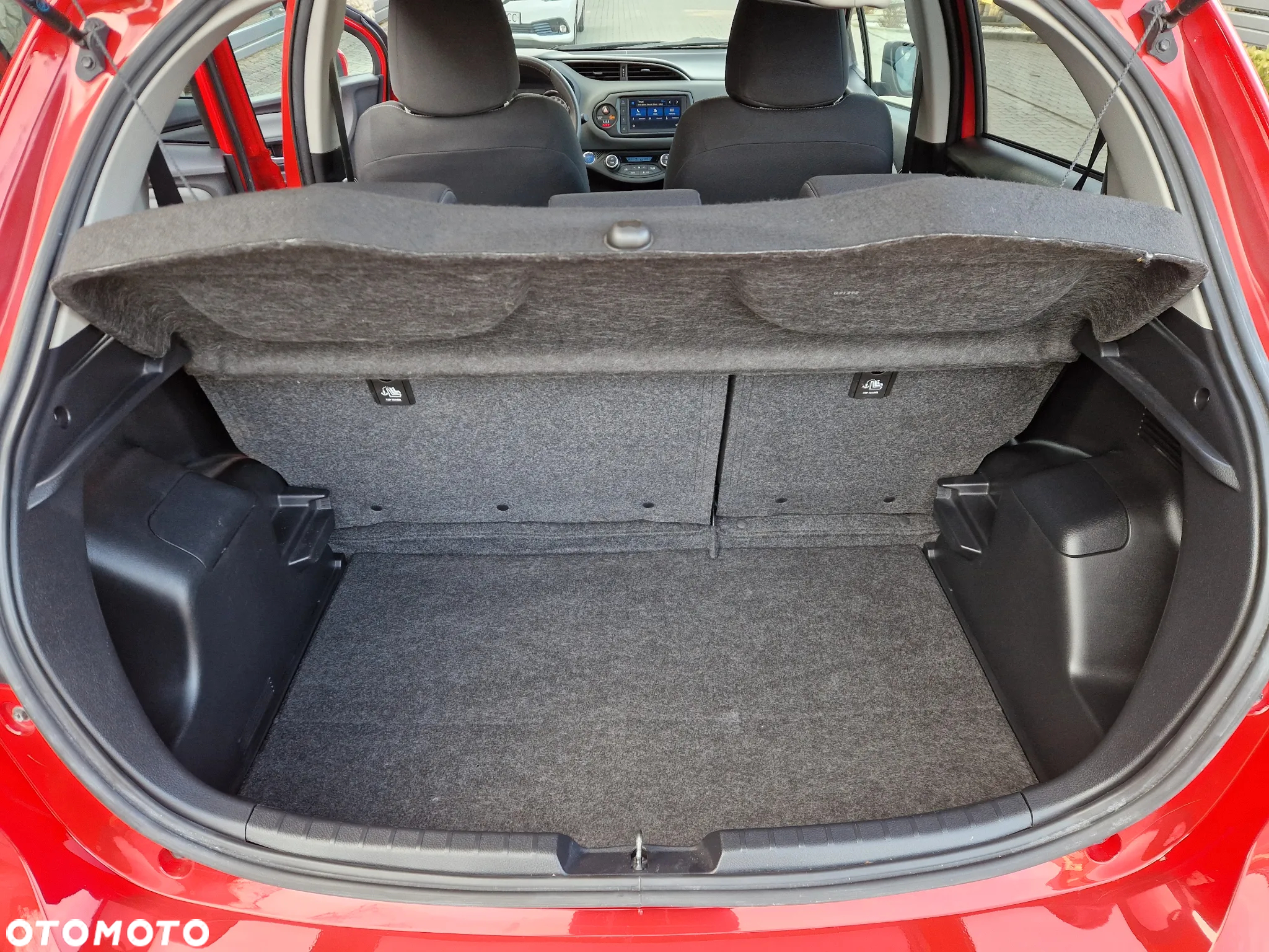Toyota Yaris Cross Hybrid 1.5 Premiere Edition - 18