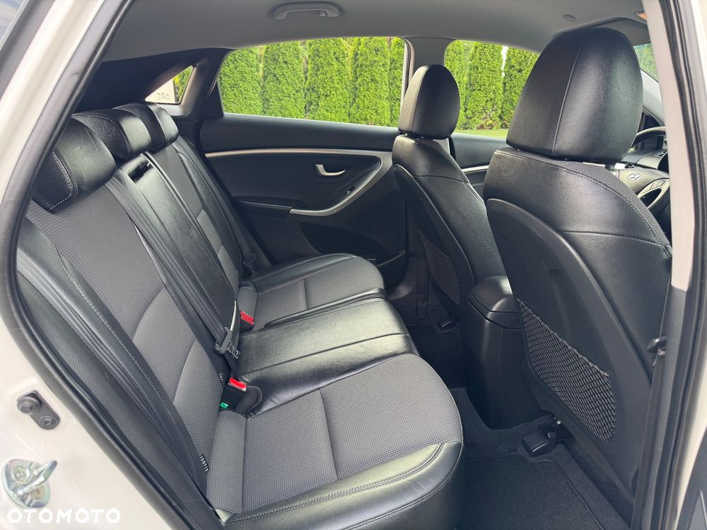 Hyundai i30 1.6 GDI Premium - 18