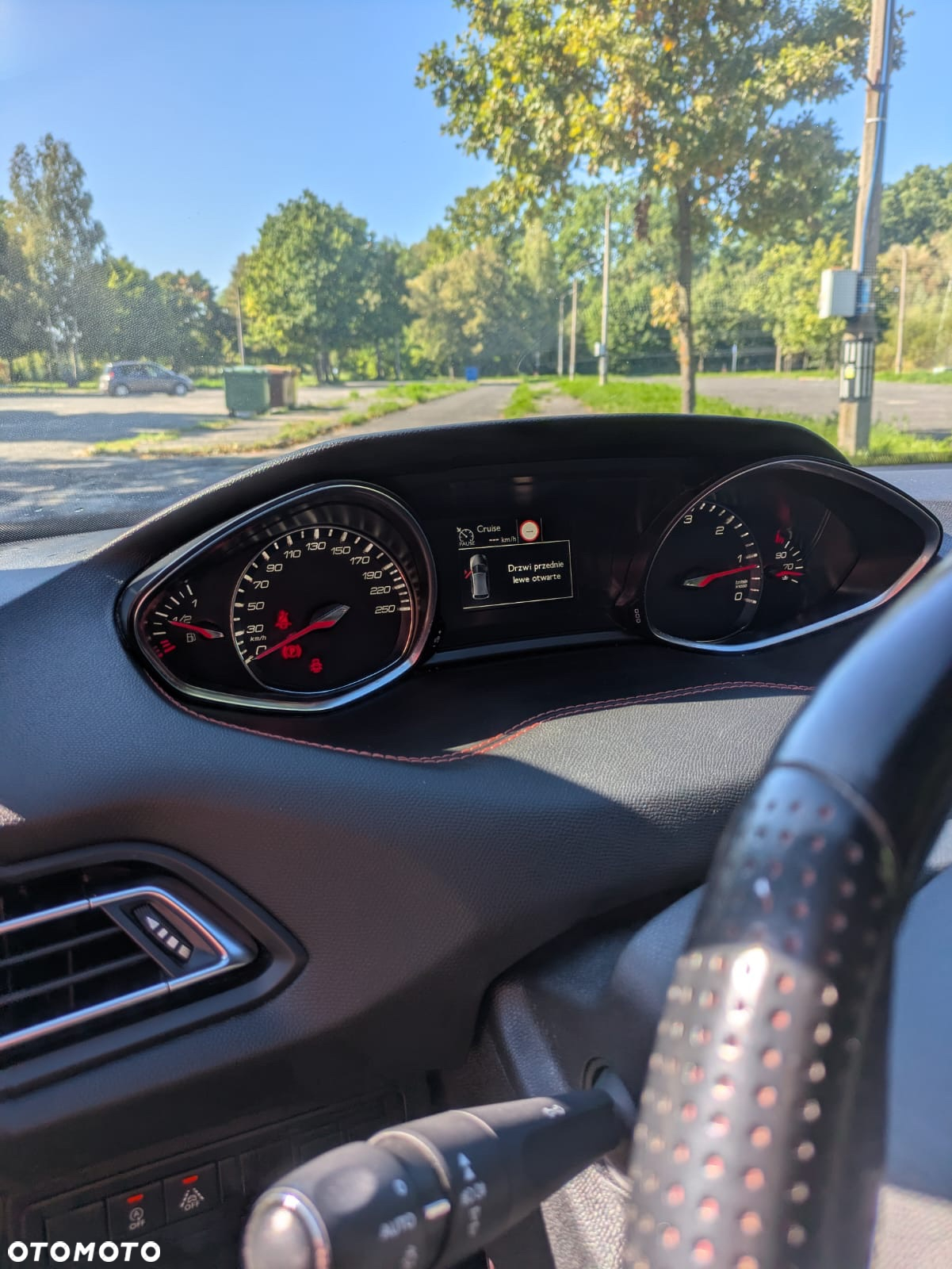 Peugeot 308 2.0 BlueHDi Allure S&S - 26