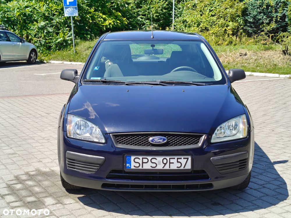 Ford Focus 1.4 Trend + - 11