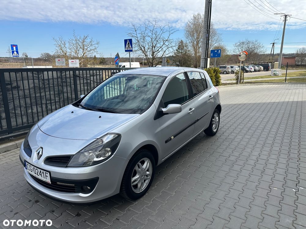 Renault Clio 1.5 dCi Extreme - 11