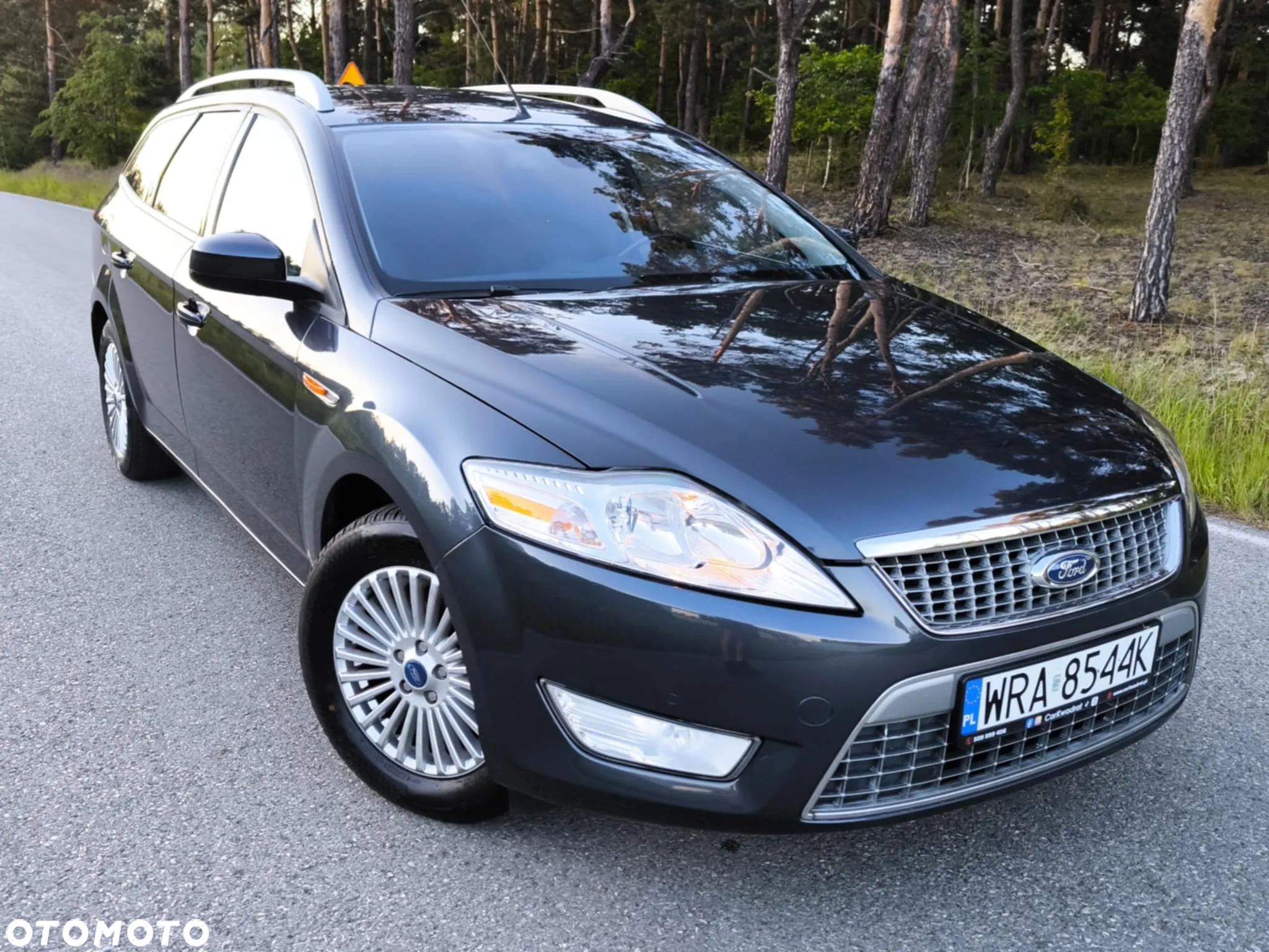 Ford Mondeo 2.0 FF Ghia - 14