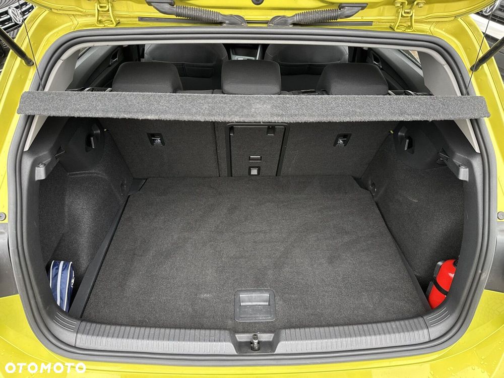 Volkswagen Golf 1.5 eTSI mHEV Style DSG - 18