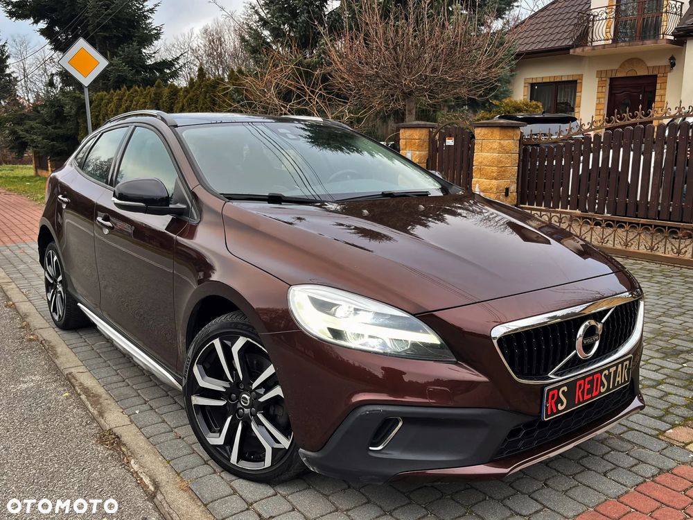 Volvo V40 Cross Country D2 Geartronic Momentum - 1