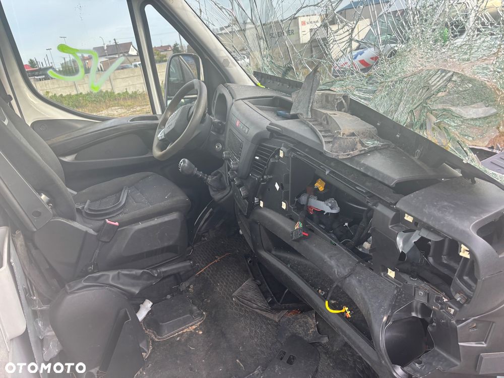 Iveco Daily 35-S14 - 4