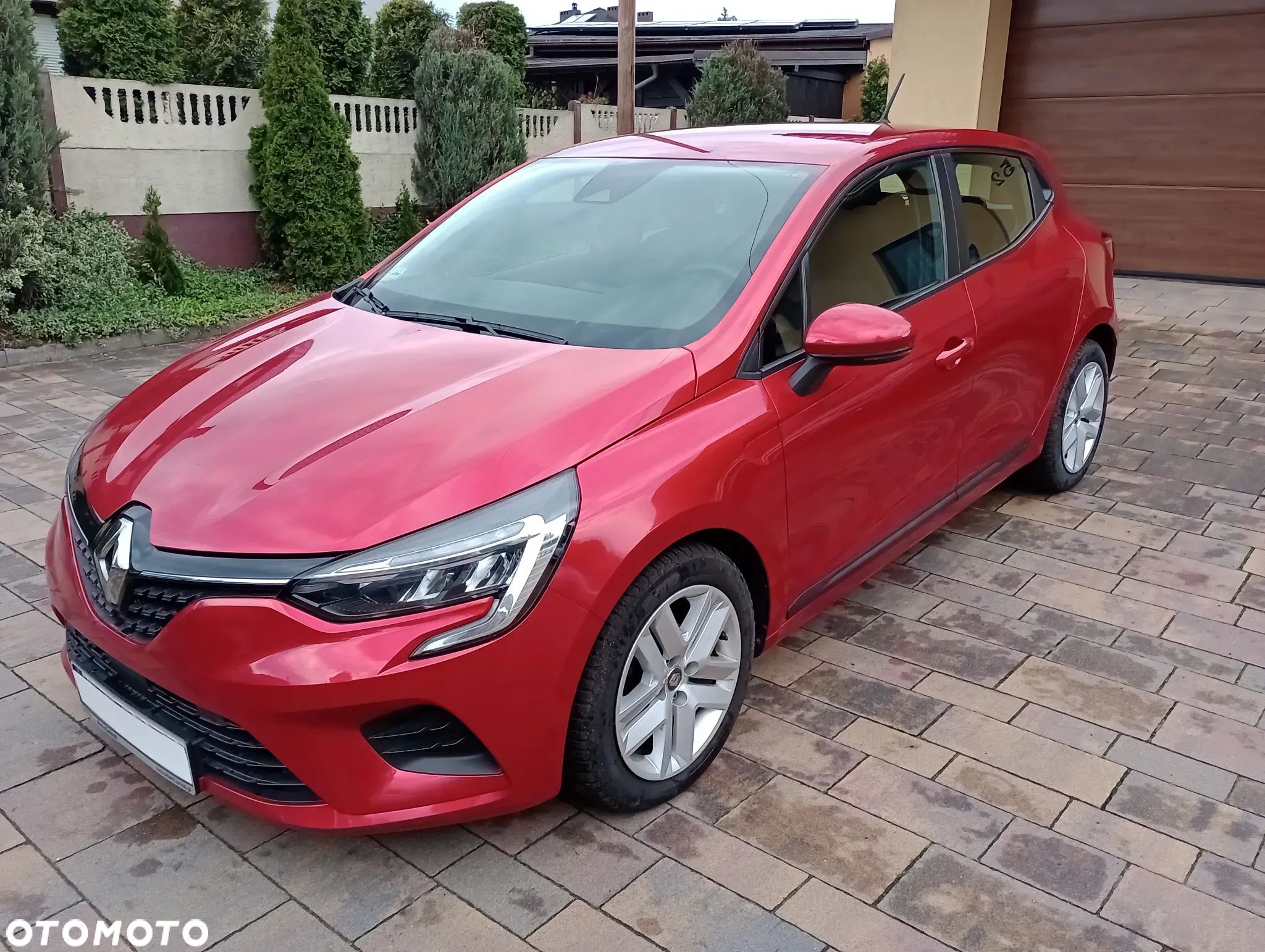 Renault Clio - 1