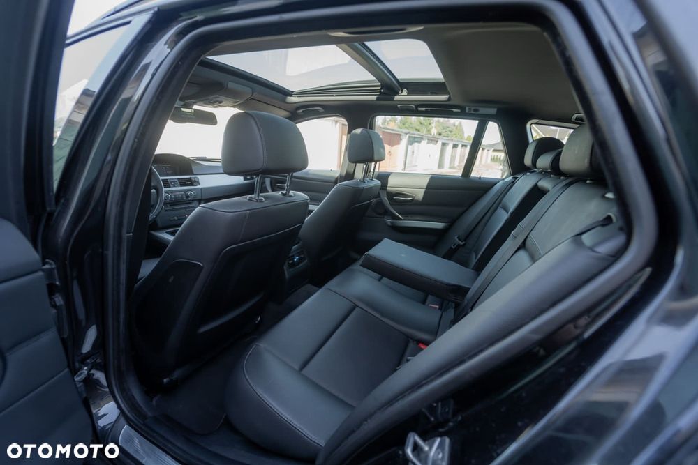 BMW Seria 3 320d - 17