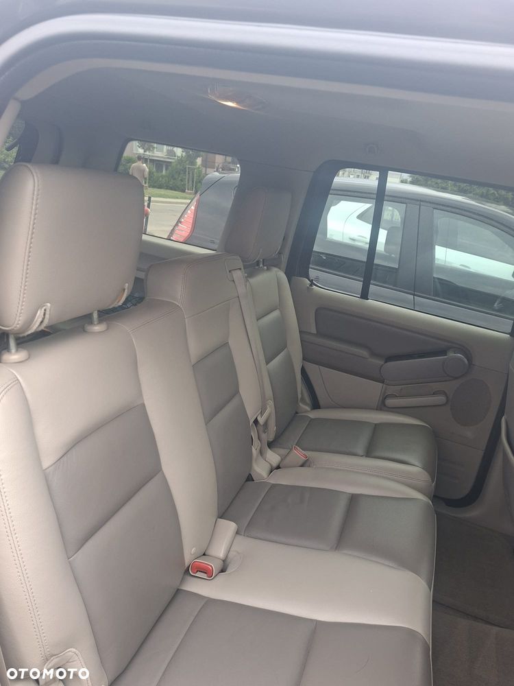 Ford Explorer 4.0 AWD - 9