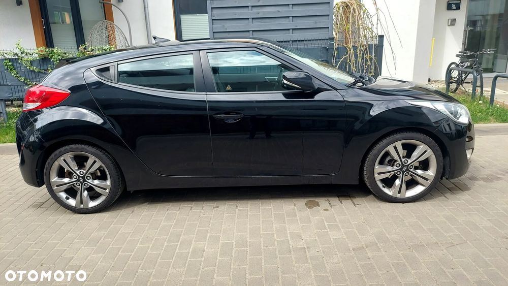 Hyundai Veloster 1.6 DCT Premium - 4