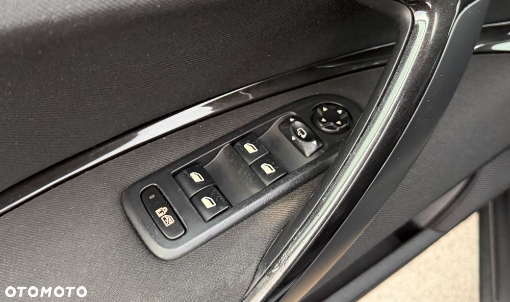 Citroën C5 2.0 HDi Exclusive Equilibre Navi - 25