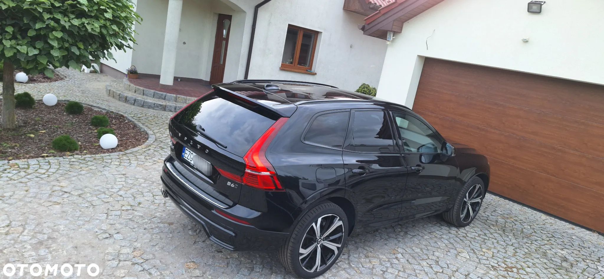 Volvo XC 60 B6 B AWD R-Design - 1