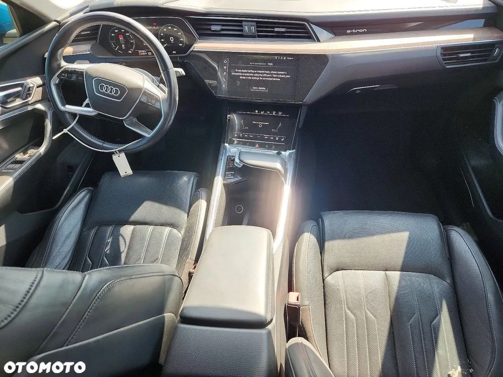 Audi e-tron - 6