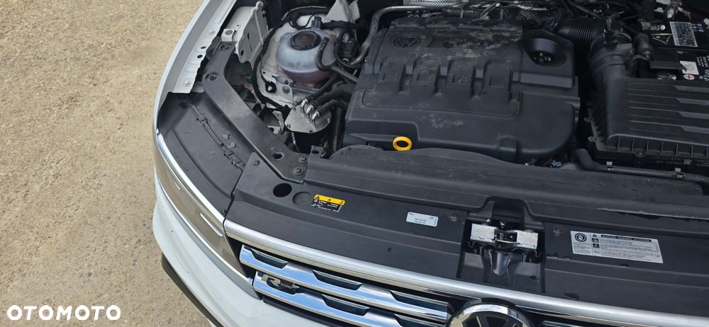 Volkswagen Tiguan 2.0 TDI SCR 4MotION DSG R-Line - 14