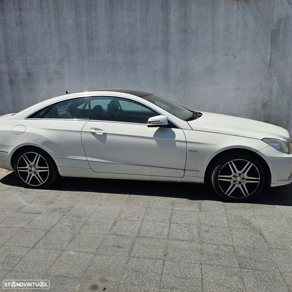 Mercedes-Benz E 220 CDI Avantgarde - 5
